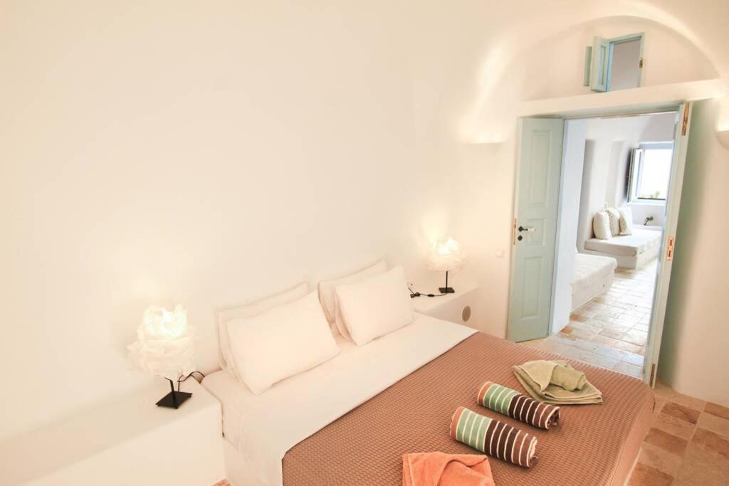 Dionyssos Cave House Villa Иа Екстериор снимка